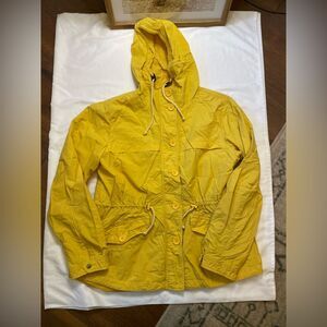J. Crew size large yellow light windbreaker jacket